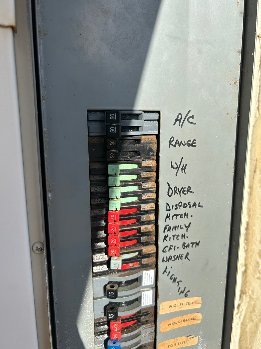 an old circuit panel in an Arizona home that needs to be upgraded