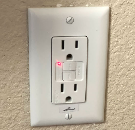circuit-breaker-on-GFCI-outlet-tripped