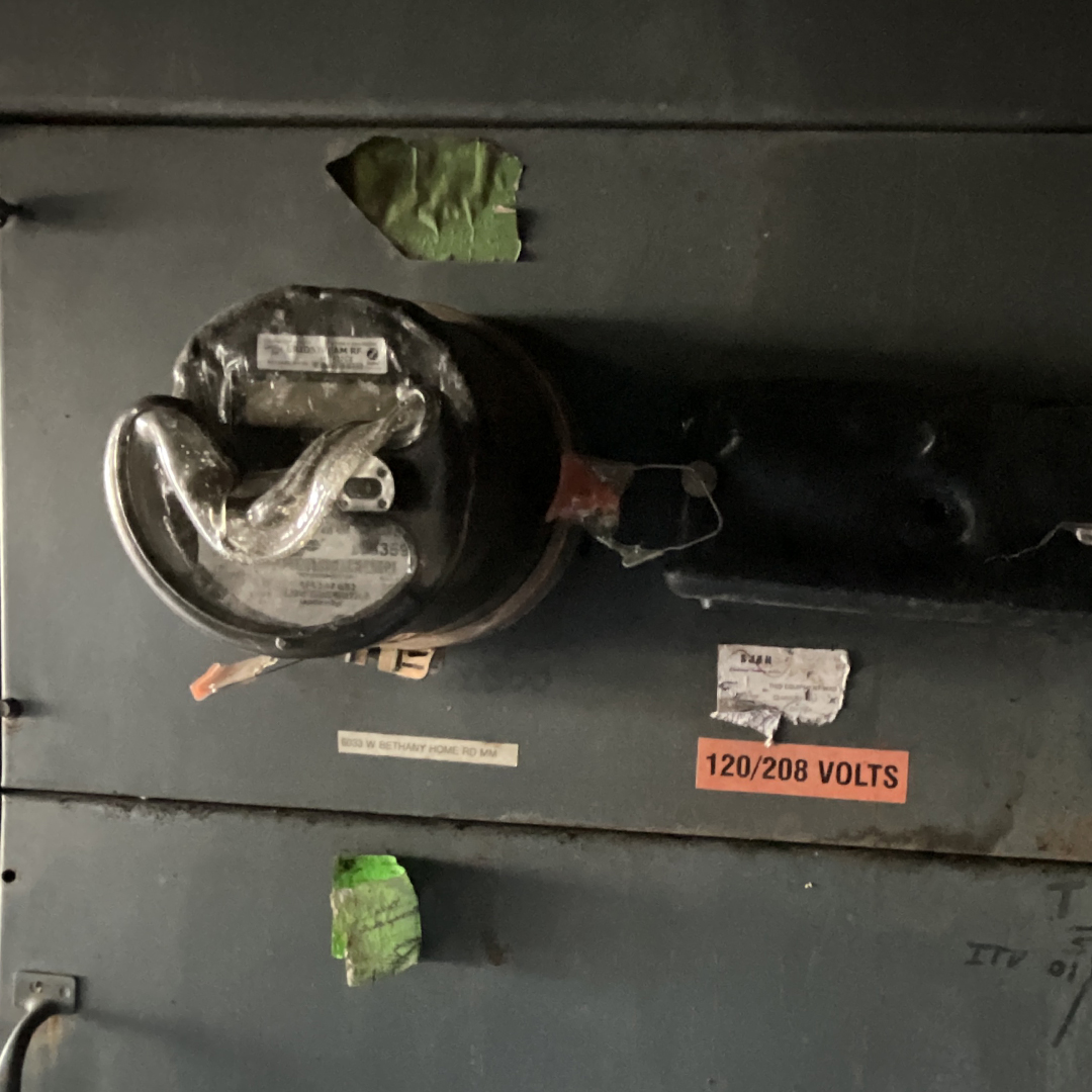 arizona-electrical-fire-stopped-by-local-electricians